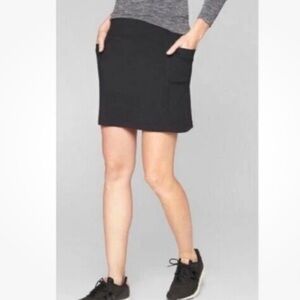 Athleta Women's Excursion Skort Skirt Black Large pockets 153396 Size XS